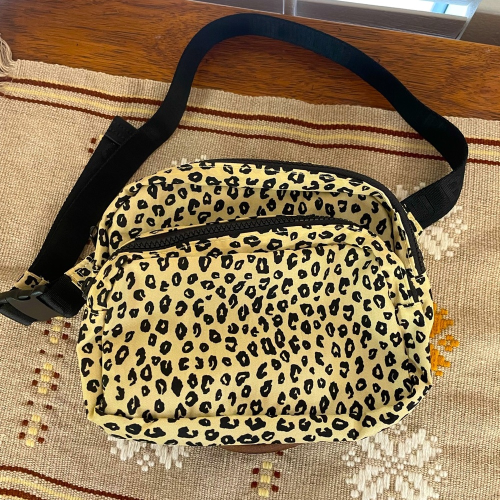 BAGGU Honey Leopard Nylon Fanny Pack/Belt Bag